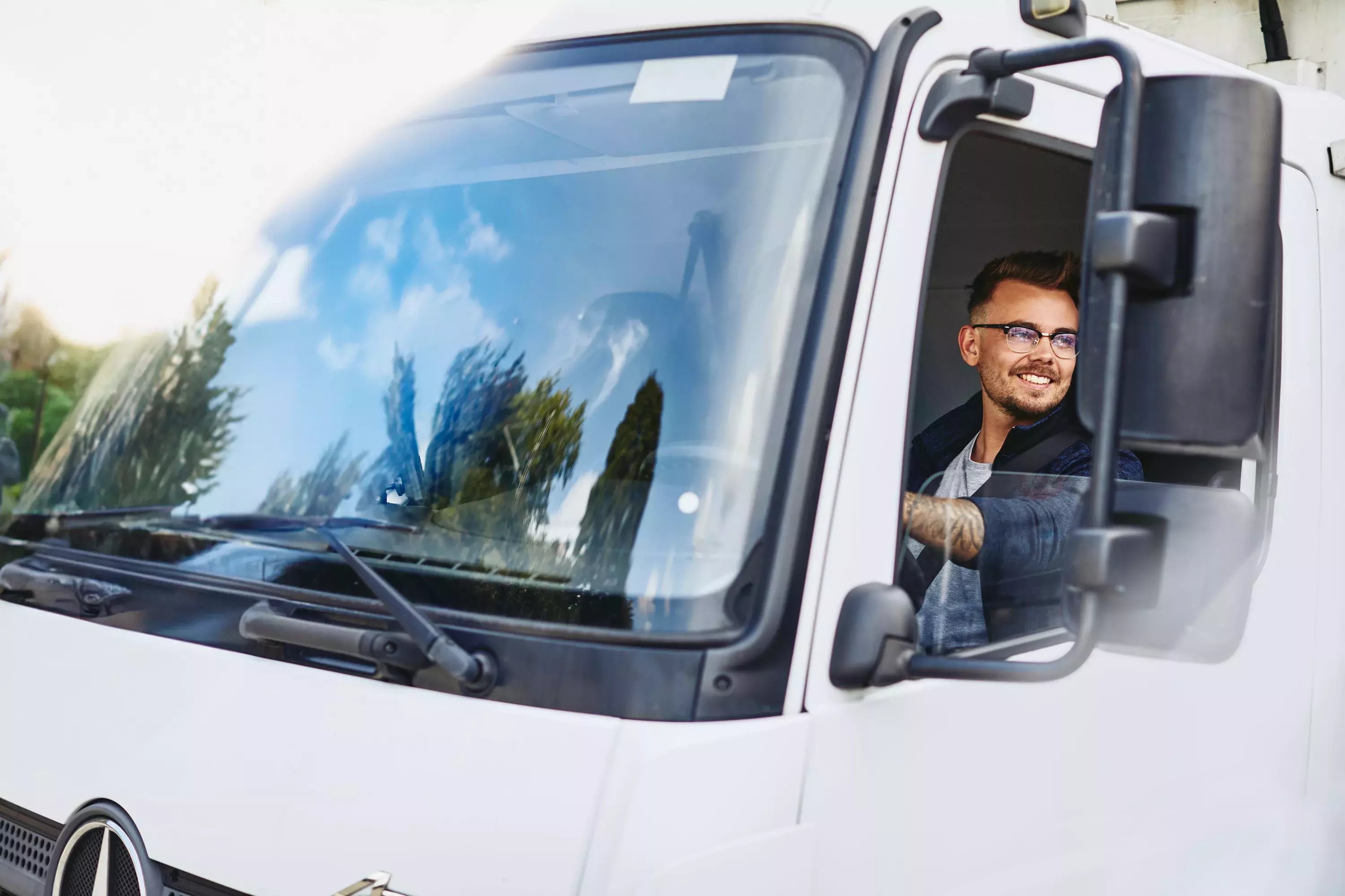 chauffeur c aan het stuur